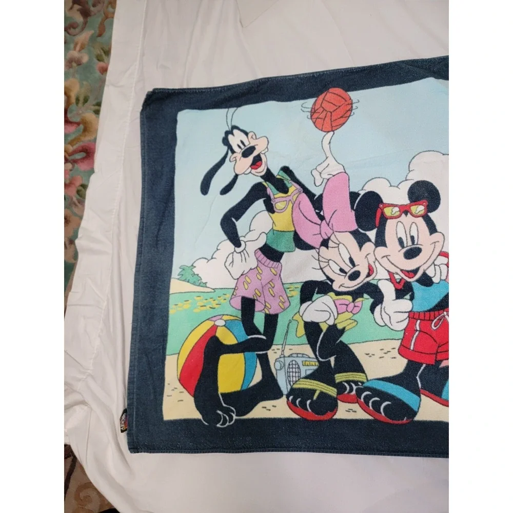 Vintage Disney Mickey Mouse Beach Towel Treasure Island Florida Minnie Donald‎